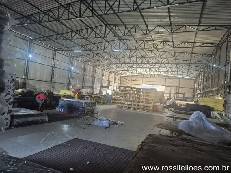 [ PORTEIRA FECHADA ] GALPÃO DE Aprox. 1 MIL M² EM TERRENO DE Aprox. 27 MIL M² COM FÁBRICA DE COLCHÕES FUNCIONANDO