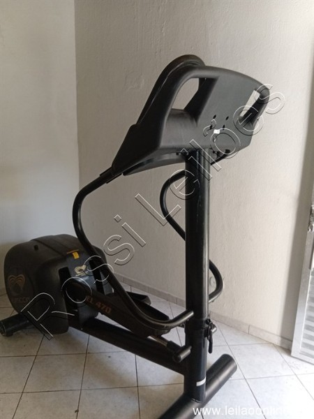 EQUIPAMENTO PROFISSIONAL PARA ACADEMIDA ( ELIPTICO ) MOD.EL470 - MARCA MOVEMENT