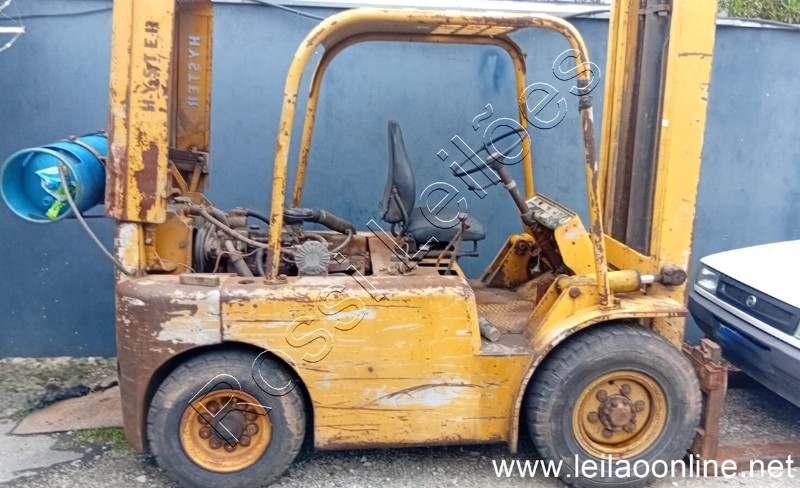 EMPILHADEIRA HYSTER - GLP -  CAPACIDADE 4 TON. ( MOTOR OPALA 6CC)- SEM BATERIA( funcionando)
