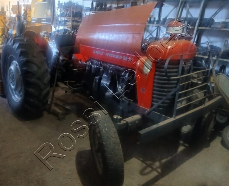 TRATOR MASSEY FERGUSSON MOD. 65X ANO 1976 - NO ESTADO