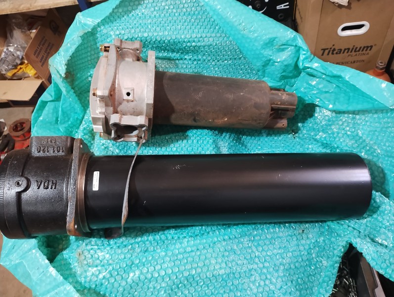Lote com: 01 filtro hydac rrm mm 300 btf10p2-0 e 01 filtro Parker frt 0500-010fv20f