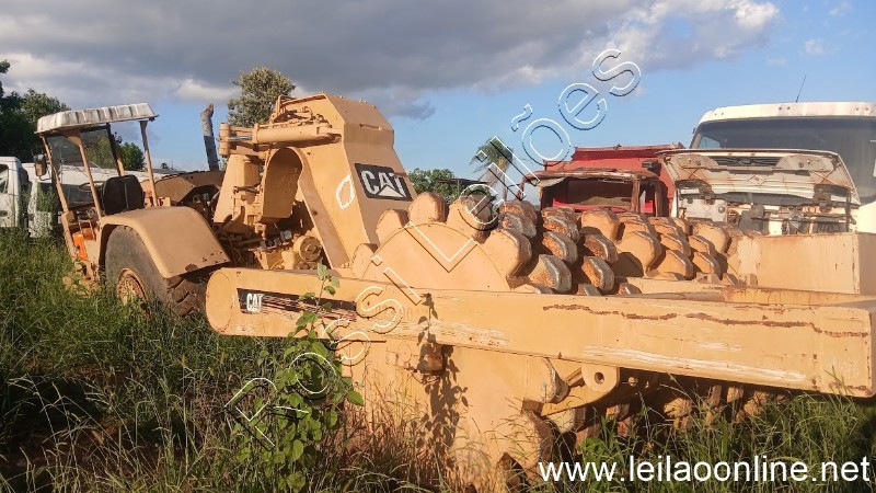 ROLO COMPACTADOR HYSTER 621/41 ANO 1973