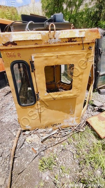 Foto de CABINE CAT 966 R (VAZIA)
