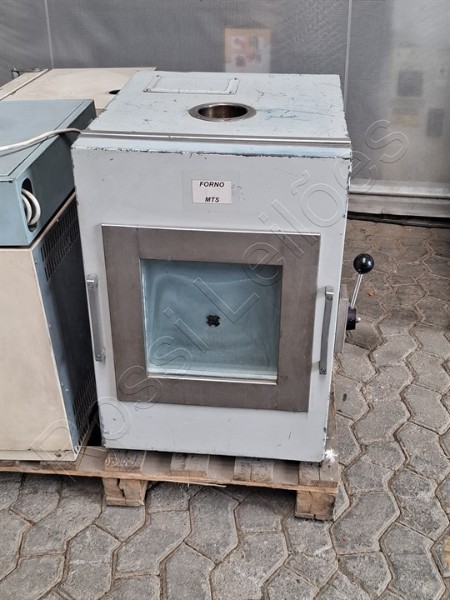 Foto de FORNO MTS THERMOTRON CORP F-2-CE-C0²