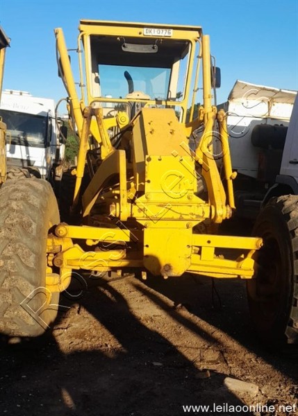 MOTONIVELADORA CATERPILLAR MOD. 120H ANO 2005