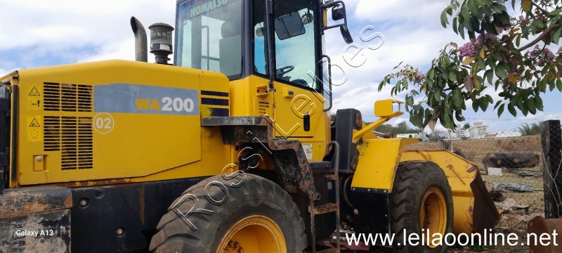 PÁ CARREGADERIA  KOMATSU MOD. WA 200  SERIE 5 - ANO 2009 - FUNCIONANDO