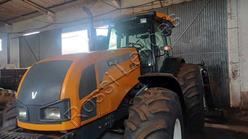 TRATOR VALTRA  MOD.BH205 ANO 2013  FUNCIONANDO NO ESTADO (Aprox. 3.212 HRS.)