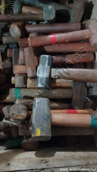 LOTE CONTENDO 100 UNIDADES DE MARRETAS CABOS DE MADEIRA DE 01 E 02 QUILOS.