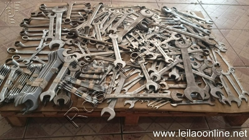 LOTE CONTENDO 100 UNIDADES DE  FERRAMENTAS;  CHAVES; ESTRELA , COMBINADA E FIXA. MARCAS;  GEDORE, CORNETA, TRAMONTINA, ROBUST E OUTRAS, DE  DIVERSAS MEDIDAS. ( ORIGINAIS )