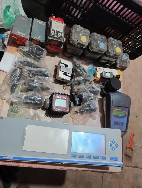 Lote material diversos