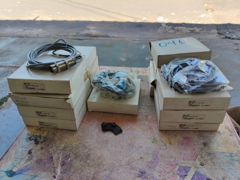 Lote com: 06 sensor foto balluff BLE -18M-PO-1P-E4-C-03