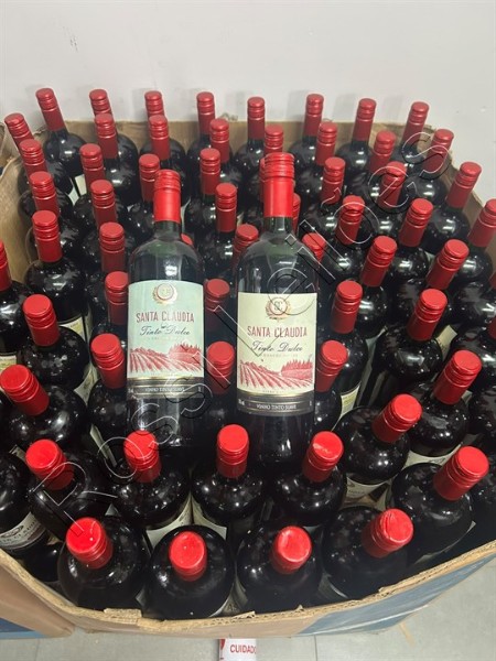 Lote com 24 Garrafas 1 L / Vinho Tinto Suave Santa Cláudia Serra Gaúcha (Tipo…
