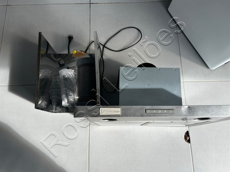 Lote com 1 Coifa Midea com Avarias