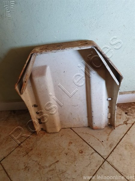02 unidades Suporte de paralama para trofor Ford linha 600, 610 e 630