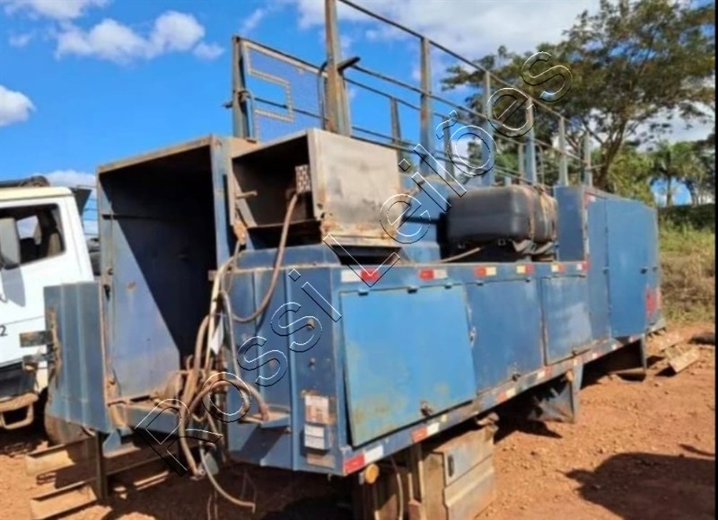Comboio Lubrificação e Abastecimento Melosa Capacidade 10.000 Lts