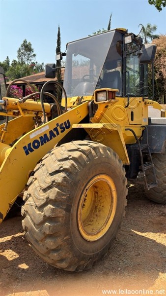 [ Vídeo ] Pá Carregadeira Komatsu Mod. WA200 Ano 2012