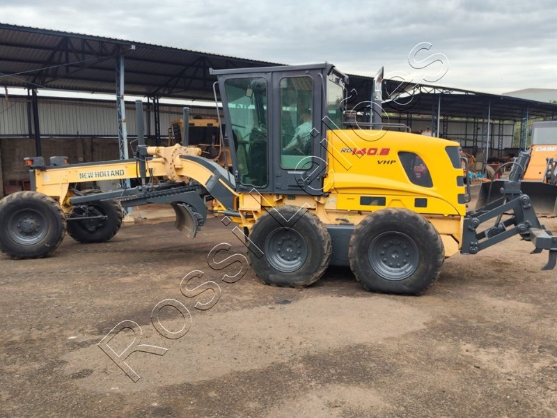 [ Vídeo ] Motoniveladora New Holland Mod. RG 140 Ano 2010