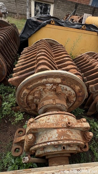 01 Un. Desfibrador 52" com 2 Mancais e Acoplamento