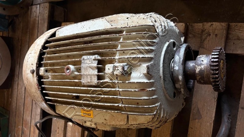 1 Motor Eletrico 30CV