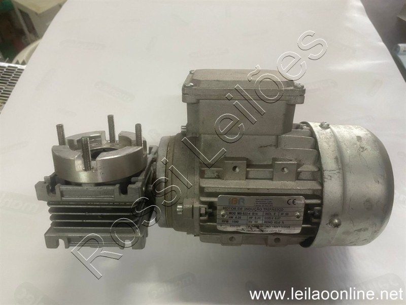 Motoredutor MS633-4 B14 trifasico -funcionando