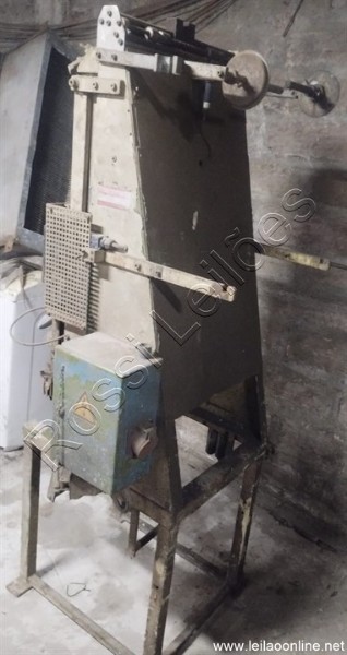 Maquina de corte de isolação