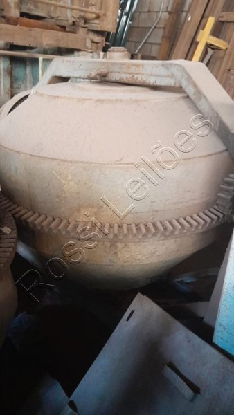 Betoneira (600 litros)- no estado