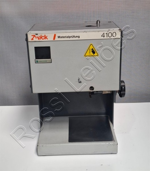 Máquina de Ensaio de Materiais Zwick 4100