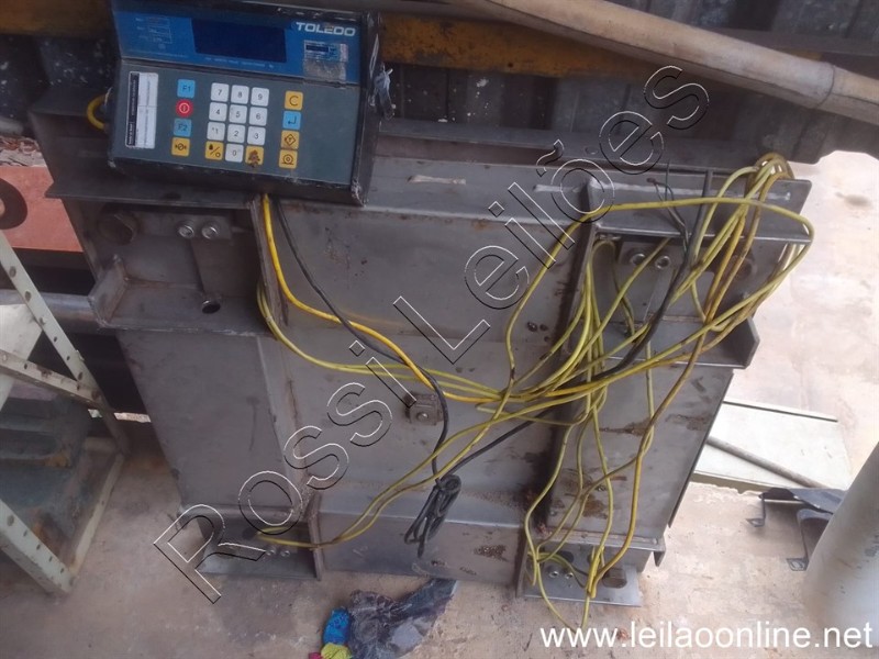 01 Un. Balança Toledo ( em Inox) Capac. 500KG…