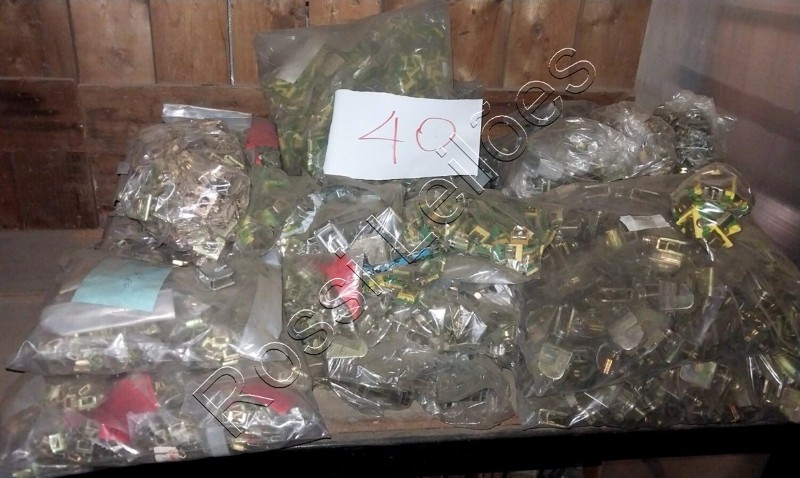 Aprox.14.000 un.- Grampo Conexel no estado