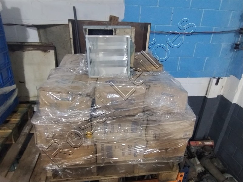 LOTE DE 23 PEÇAS - REFLETORES DE ALIMINIO 250W - NO ESTADO
