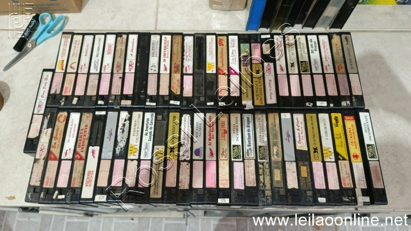 58 unidades de FITAS VHS GRAVADAS (no estado) CONFORME FOTO, GENERO = ADULTO